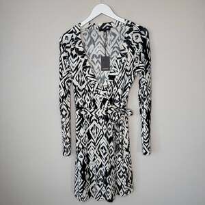 NEW Tart Collections Navy and White Print Wrap Dress size XS